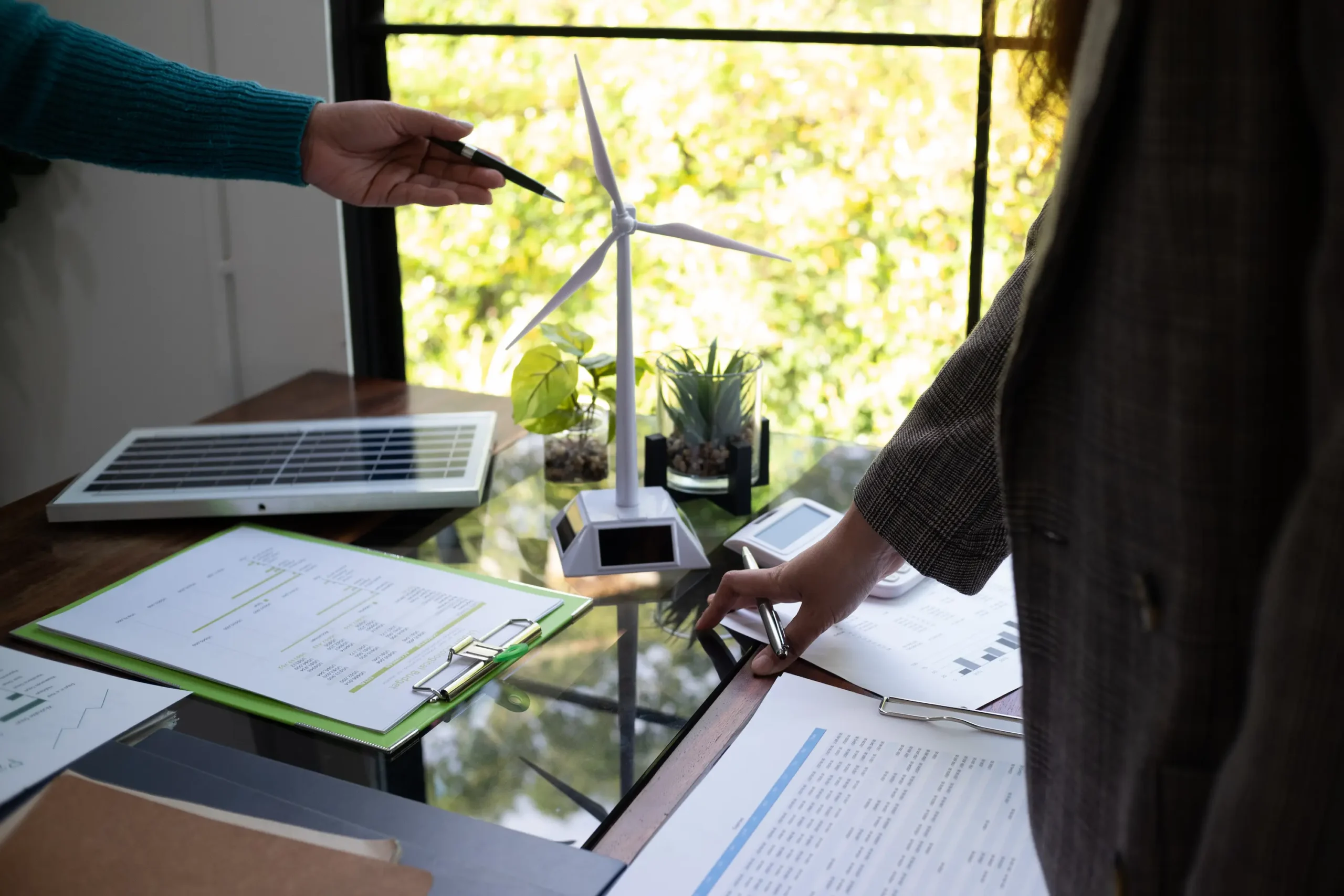Read more about the article Energy Tweaks To Carbon Truth: LEED v5’s Reality Check